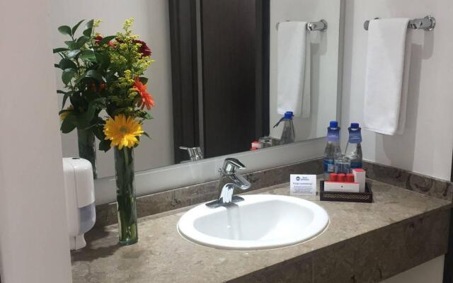 Best Western Calleja Suites