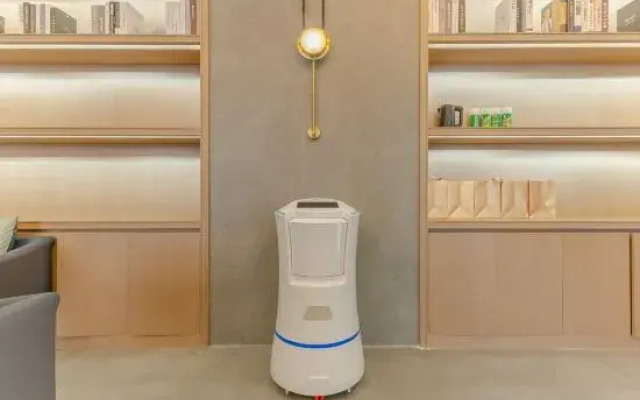 Taihe Jinji Hotel (North Bus Station)