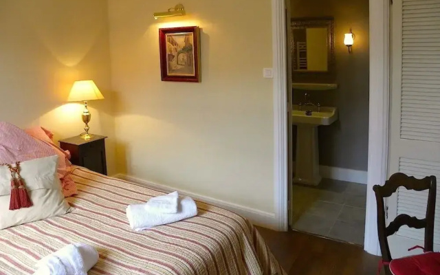 Le Logis Bed and Breakfast