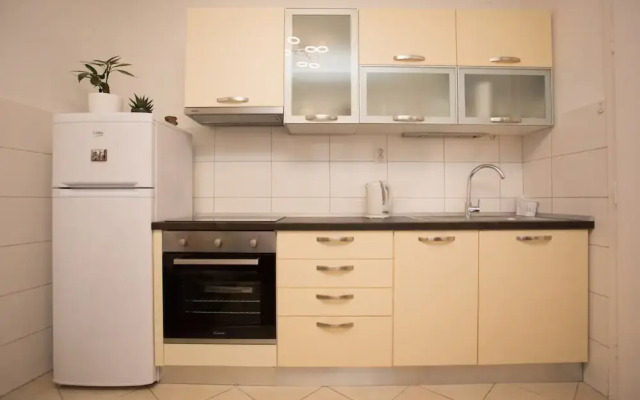 Apartment Split