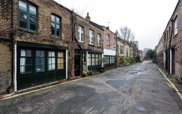 Bloomsbury Mews