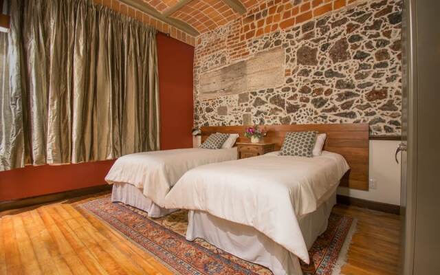 CASA SAUTO Cozy Luxury Suite in Historic Building