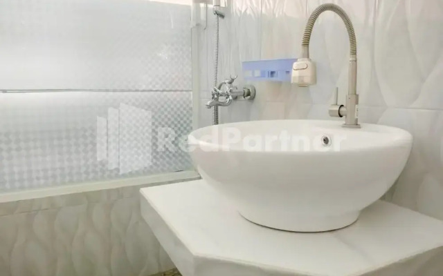 Joy Homestay Near UMJ Jember Mitra RedDoorz