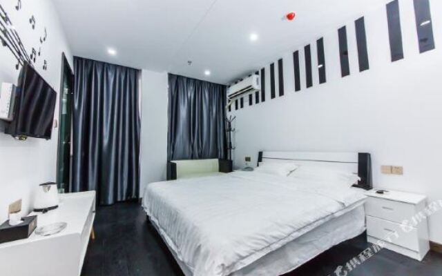 兴化新遇见主题宾馆(郑板桥故居店)