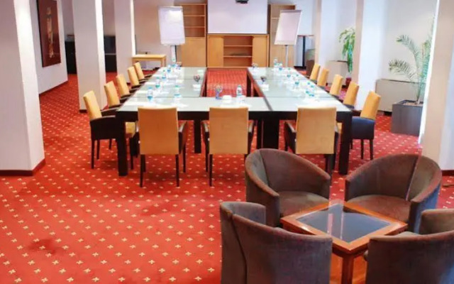 Atakoy Marina Hotel