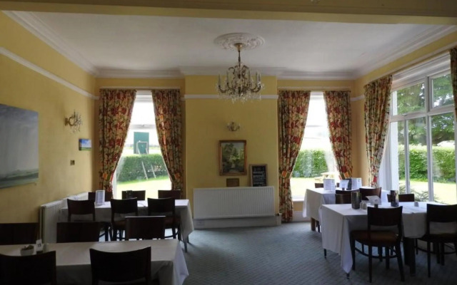 Newton House Hotel