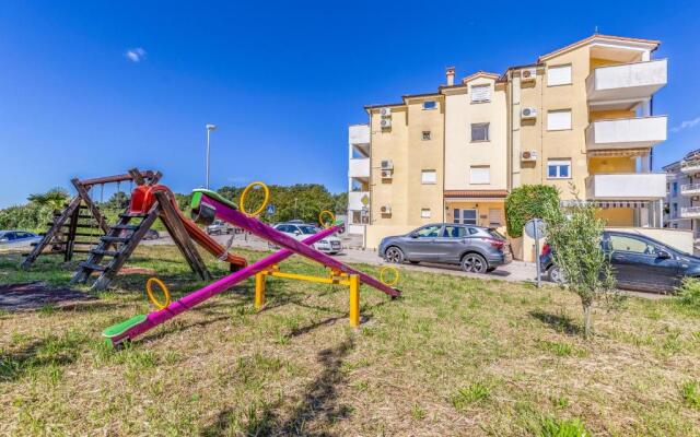 Olga's Place-new apartment 200 mt from the Sea