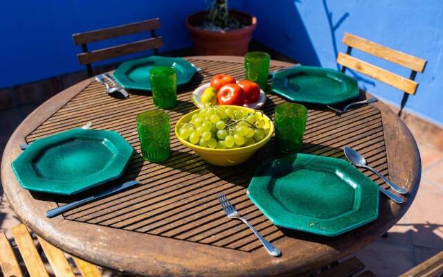 Eva Recommends Abades