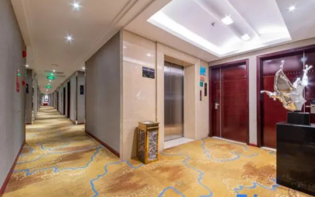 Pengke Deluxe Collection Boutique Hotel Baogang Branch