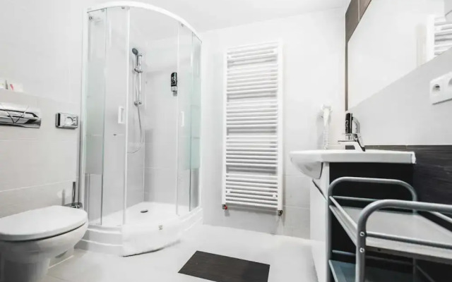 BOUTIQUE HOTEL11 with rooftop SPA