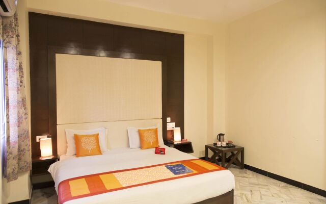 OYO 1322 Hotel Galaxy