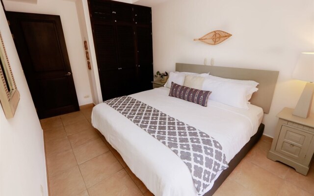 BE 1A Absolute 2BR Oceanfront Luxury Condo