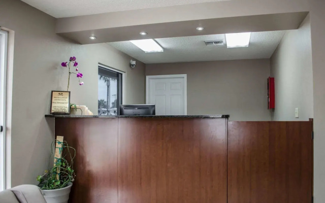 Red Roof Inn Defuniak Springs