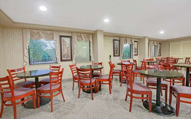 Travelodge by Wyndham Parsippany