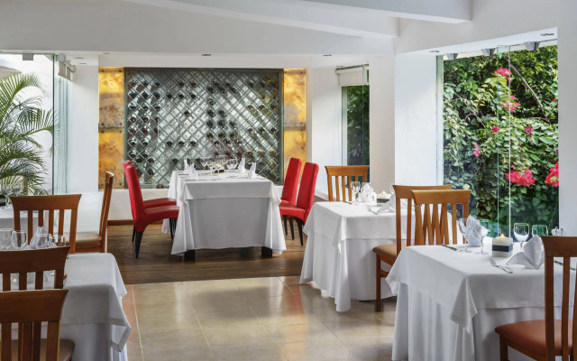 The Reef Playacar Beach Resort & Spa