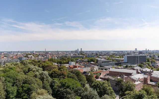 Bright Apartment With City View and Terrace