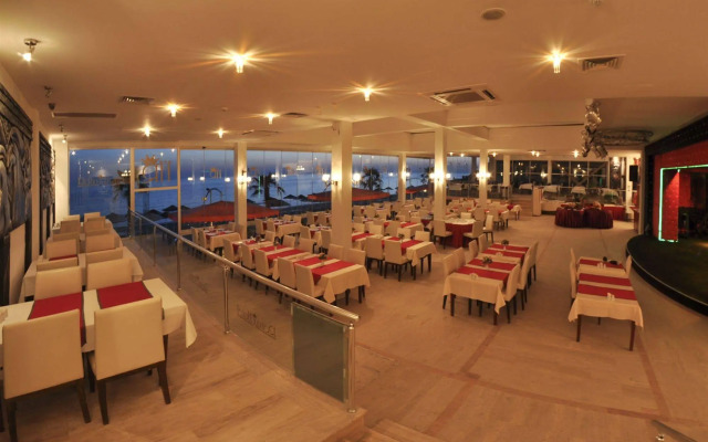 Ronax Hotel