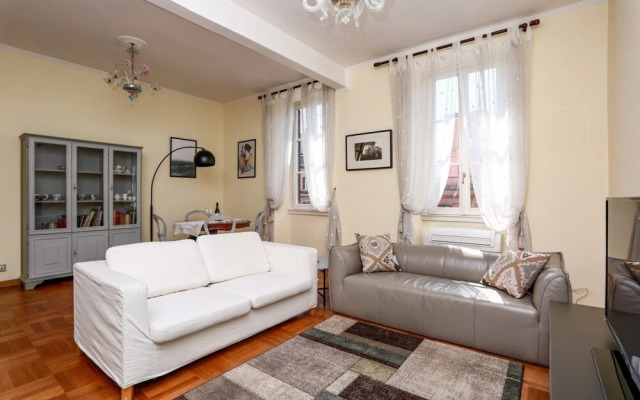 Wonder Vatican Family