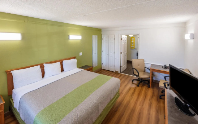 Motel 6 Knoxville, TN