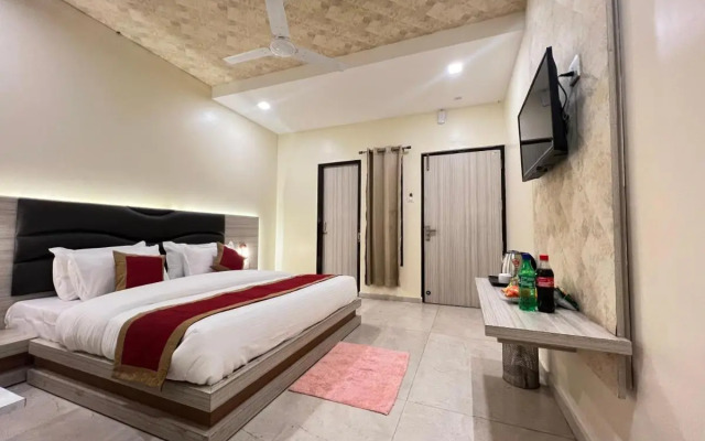 The White Orchid Dalhousie