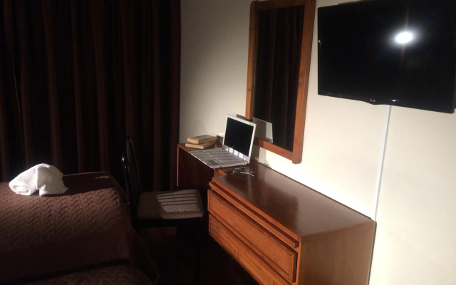 Hotel Meia Lua