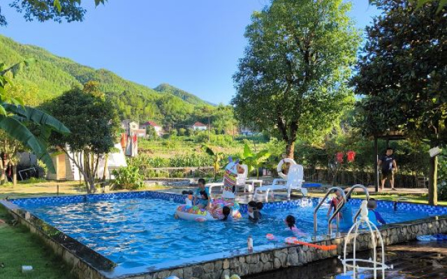 Guanghe B&B – Pool – Huzhou