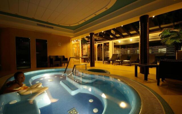 Xavin Hotel
