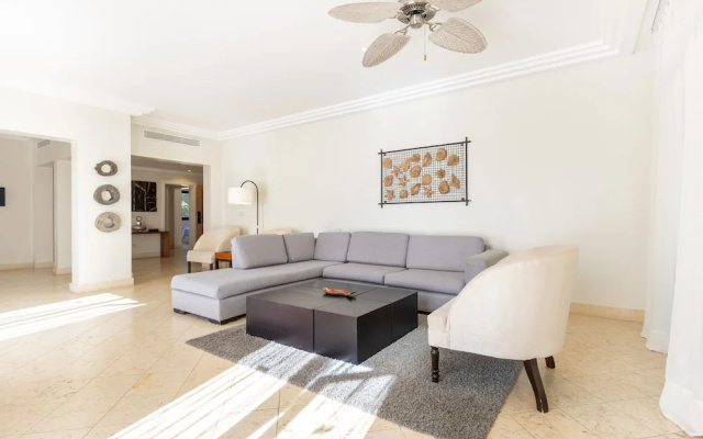 3-bedroom Cap Cana Gem Terrace Picuzzi Marina