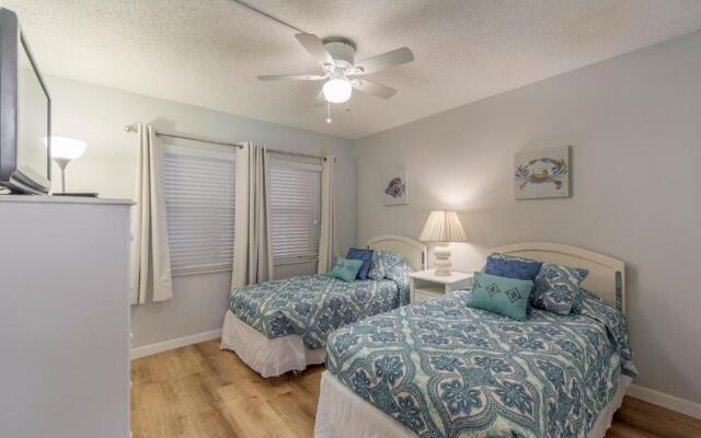 503 Madeira Norte Condo