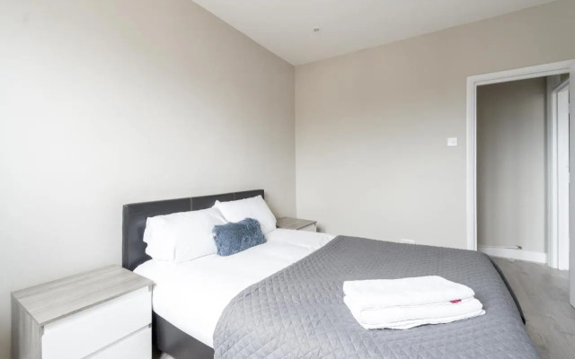Kennington Apartment E/Apartment