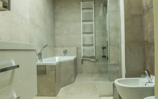 Exclusive 3 Bedroom Top-Notch Flat, Great Location