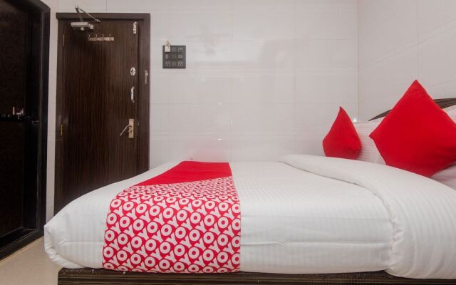OYO 19353 Relax Guest House