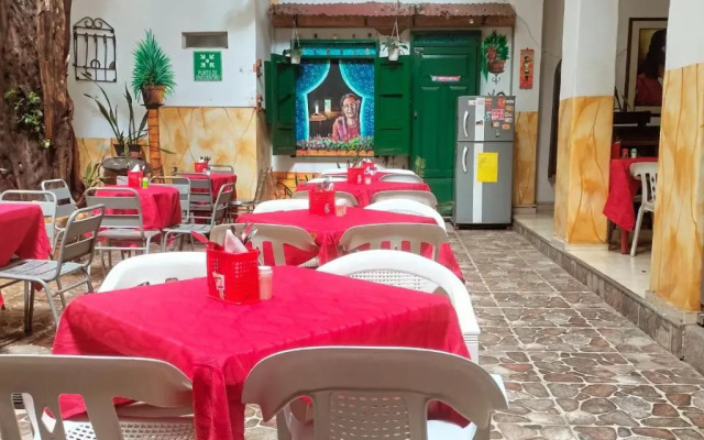 Hotel Plaza Confort Inn