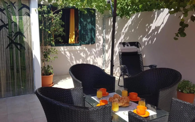 Apartment 22 Omiš