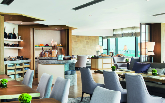 Kerry Hotel Hong Kong by Shangri-la