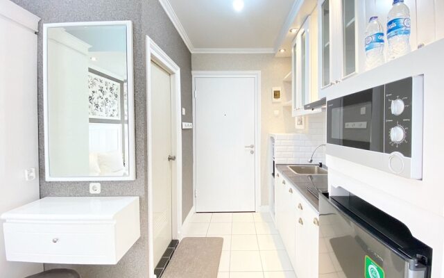Nice Studio Room At Grand Asia Afrika Apartment