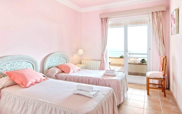 Villa with 4 Bedrooms in Tossa de Mar, with Wonderful Sea View, Private Pool, Enclosed Garden