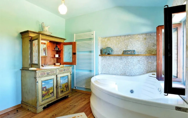 Elegant Villa in Montecosaro Italy with Hot Tub
