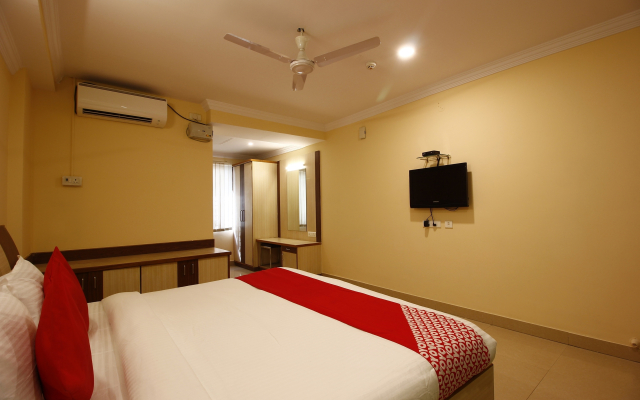 Sri Sai Regency by OYO Rooms