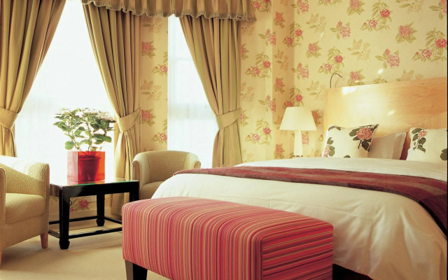 The Mandeville Hotel