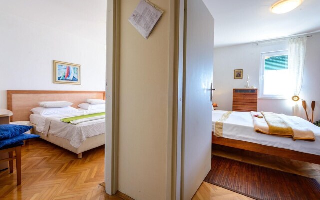 Amazing Apartment in Dubrovnik With Wifi and 2 Bedrooms
