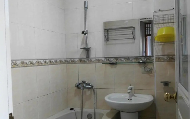 Qun Feng Hotel