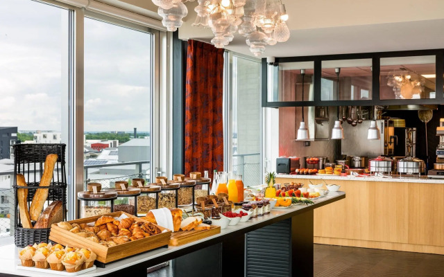 Renaissance Bordeaux Hotel