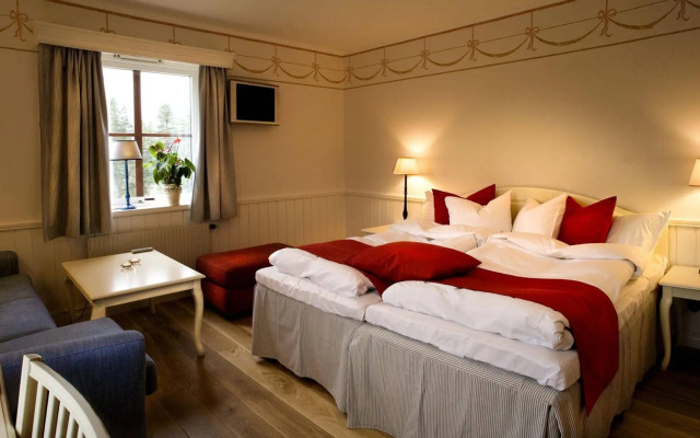 Gammelgården Hotell