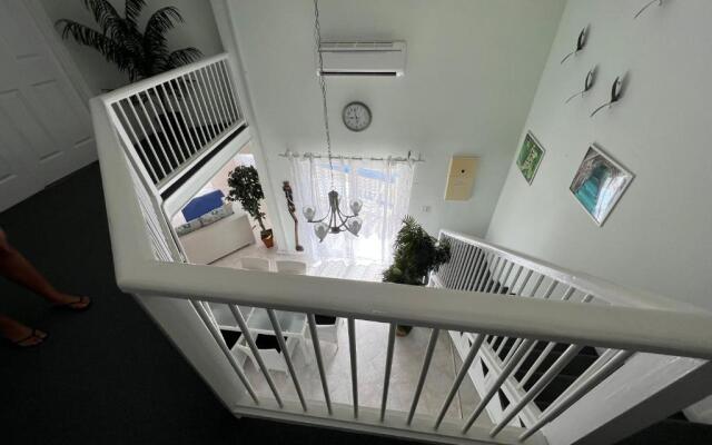 Spacieux Duplex de 3 chambres à Gd Case
