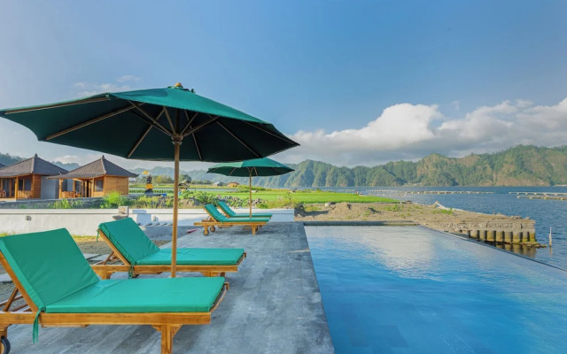 D Sila’s Tepi Danu Villas Kintamani & Natural hot spring