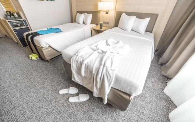 Courtyard by Marriott Paris La Defense West - Colombes