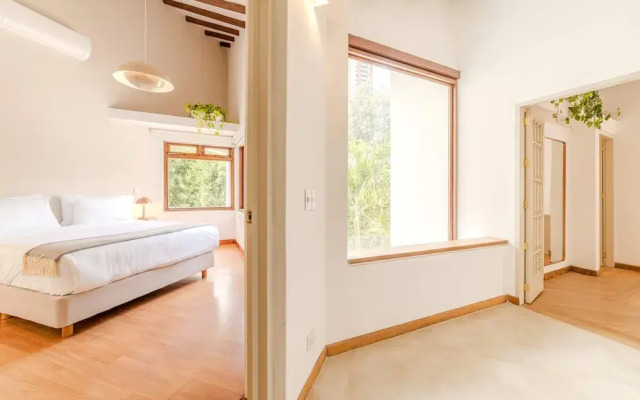 w Incredible 5BR House w Jacuzzi in El Poblado
