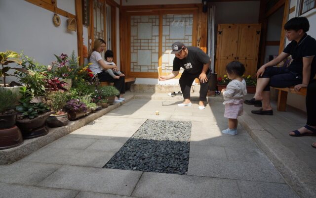 Dowonjeong Healing House