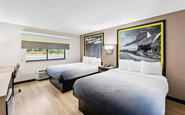 Super 8 by Wyndham Marston